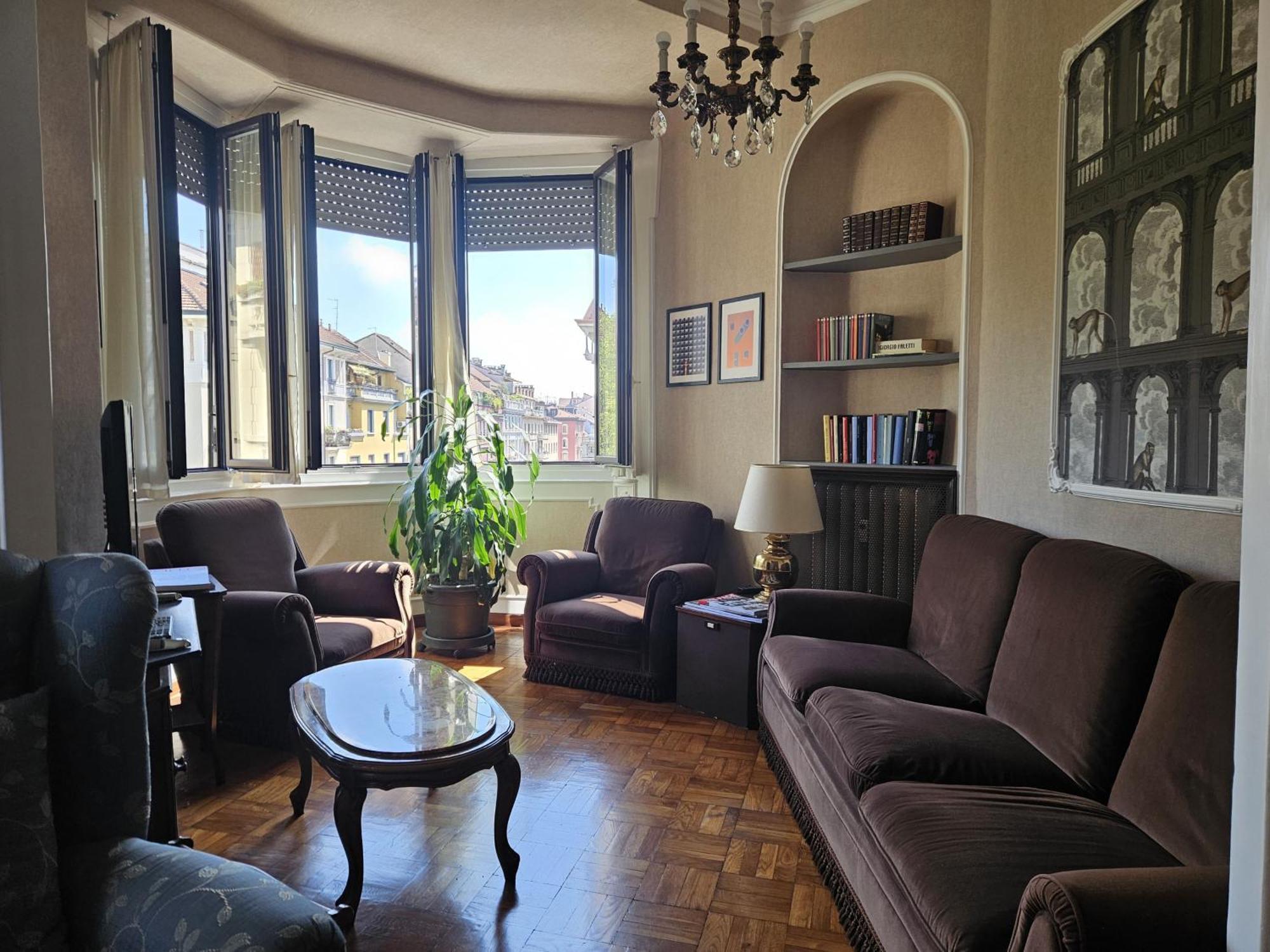 Homegallery - Elegante Appartamento Milanese Extérieur photo